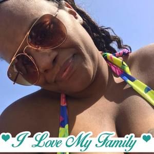 Meet your Posher, Lucy